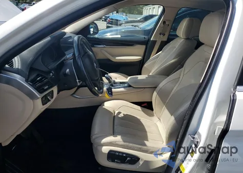 2016 BMW X6 xDrive35I z USA, uszkodzony, nr VIN 5UXKU2C56G0N78113